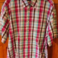 Men's Handerson short sleeve shirt.