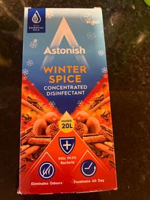 Astonish Winter Spice & 2 Microfibre Cloths