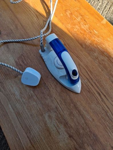 travel iron