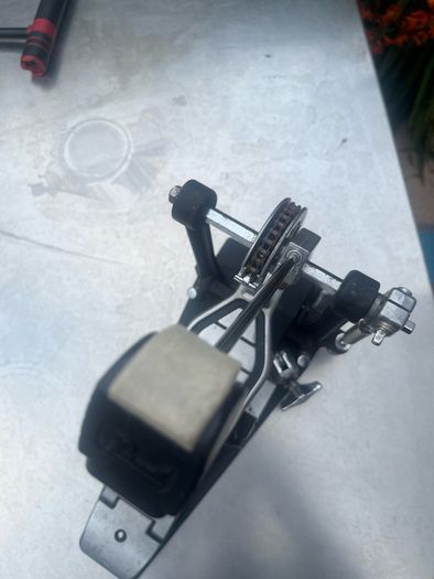 Bass drum pedal