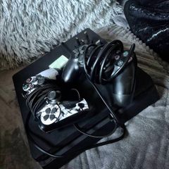 PS4 console, 2 remote controls, power supply, charger & Hdmi - ready to go perfect condition