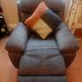 RECLINER Suite 2-1-1 Immaculate Condition Image 4