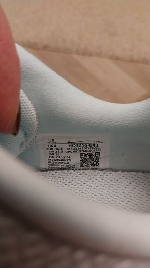 Nike size 4 perfect immaculate were 120