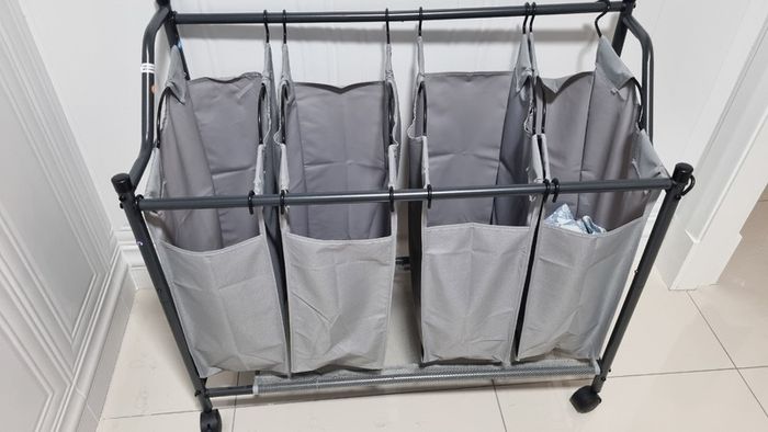 Laundry basket with wheels