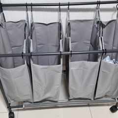 Laundry basket with wheels