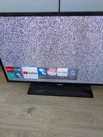 Samsung 40" Full HD LED TV Excellent Condition