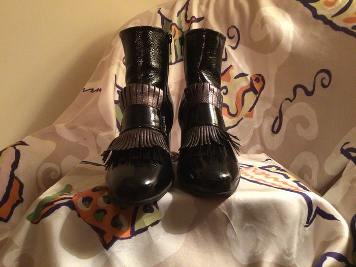 UNISA Ankle Boots