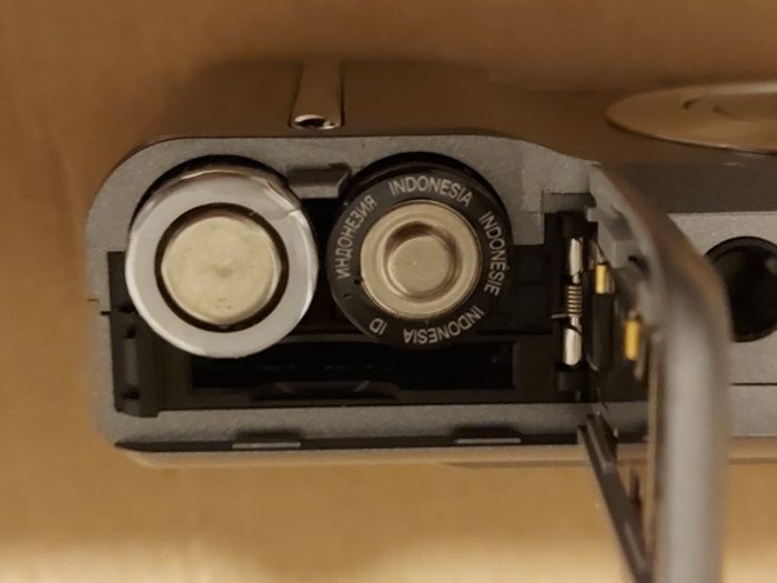 PENTAX 7 Megapixels Digital Camera, takes 2 AA Batterys, works fine, in very good cosmetic condition