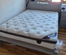 kingsize bed