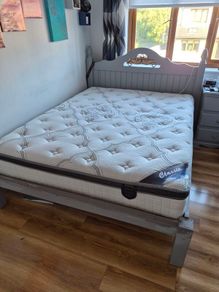 Bedroom furniture for sale