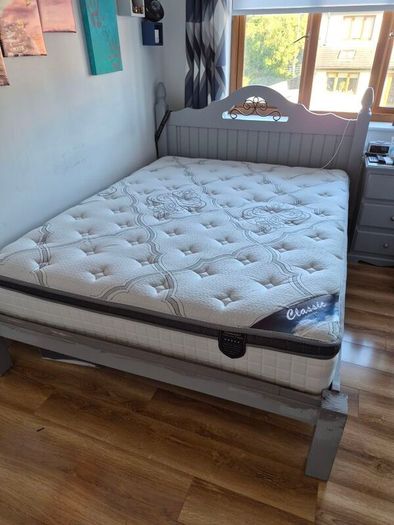 Bedroom furniture for sale