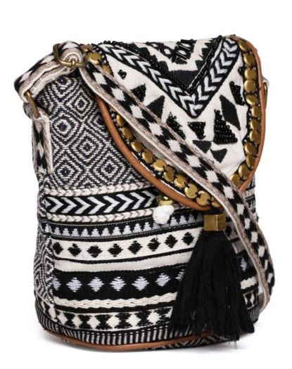 Accessorize small bucket bag