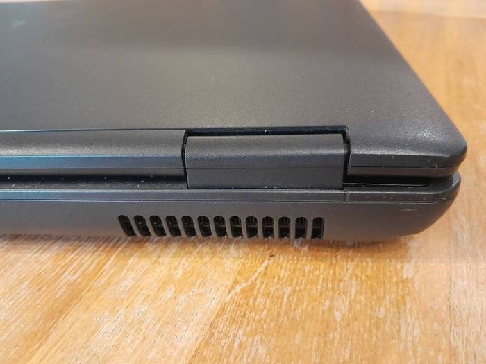 Acer Extensa 5630Z Laptop - 4GB RAM, 320GB HDD, Great Battery & Original Charger. Set to Spainish language.