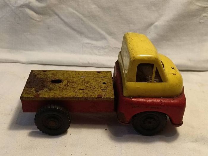 Wells Britmoy 1950's Friction Tinplate Truck