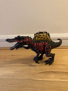 Interactive dinosaur