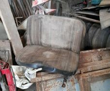 Passenger seat D series ford