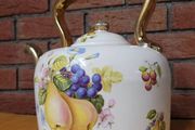 ceramic tea pot