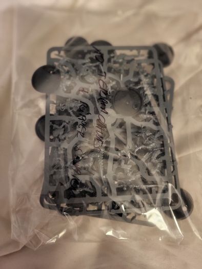 Games Workshop Warhammer 40k Tyranids 10 Termagants