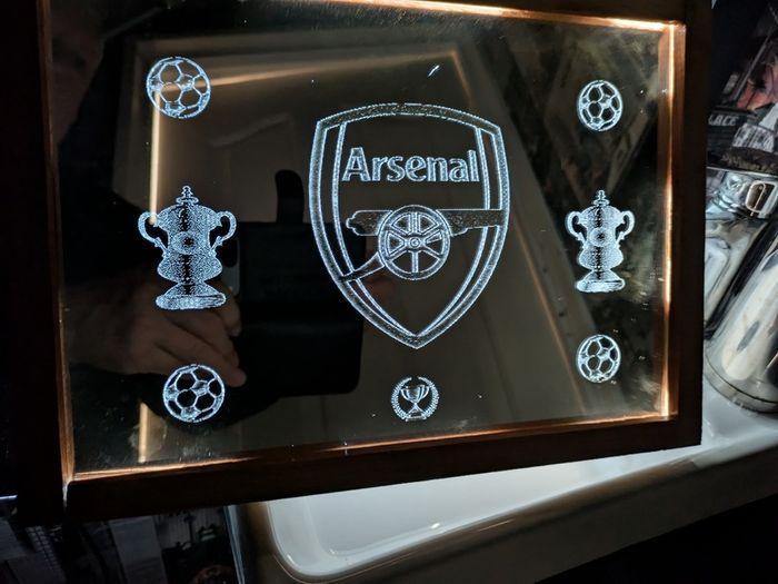 Mirror Etched Crest