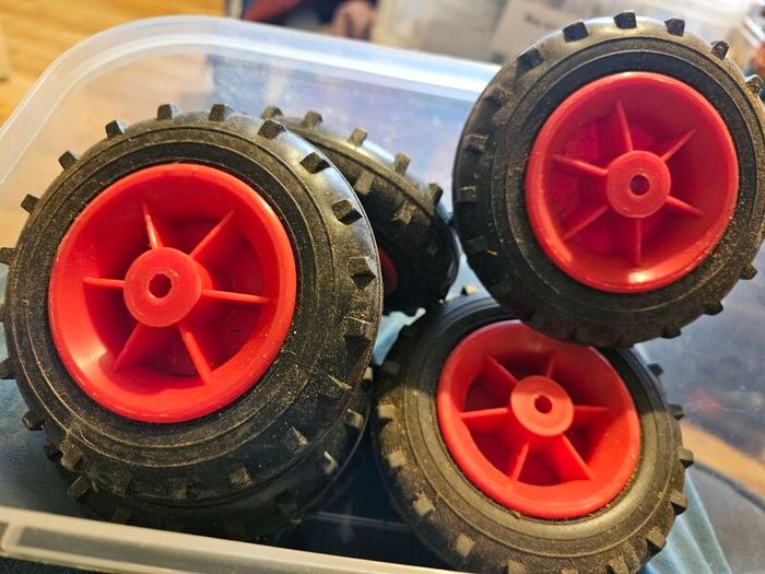 Hitchin Components Wheels for Modelling