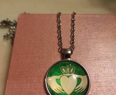 Brand New Claddagh pendant