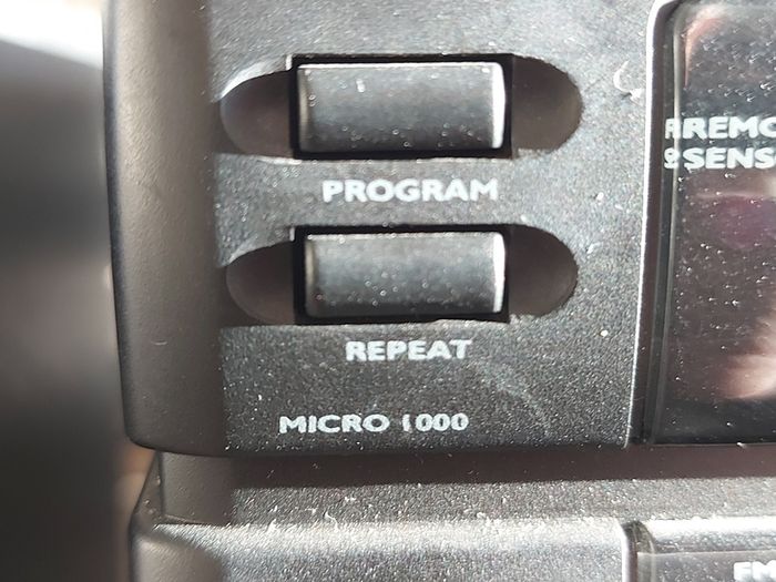 Amstrad Digital Mini HiFi Music System, Model. Micro 1000, Radio, Tape, CD and AUX, all in working order and in very good condition