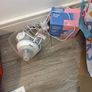 tommy tippee breast pump and pads Image 2