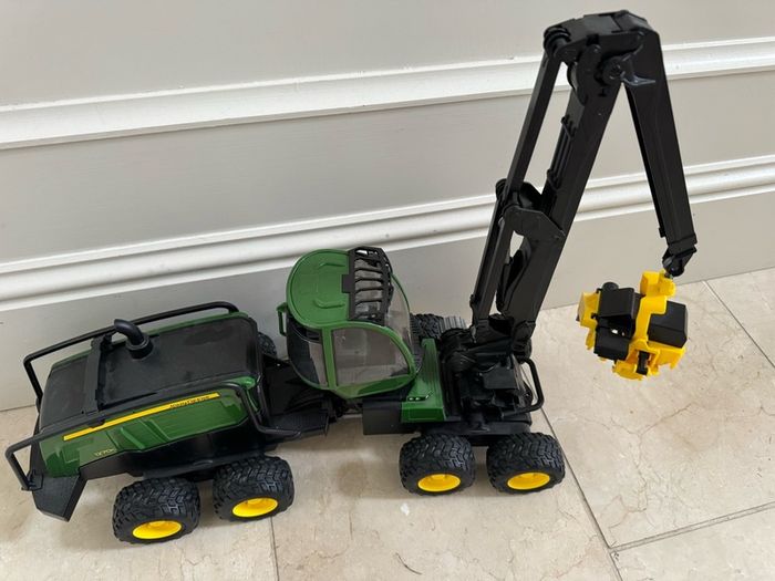 Bruder John Deere Harvester - like new