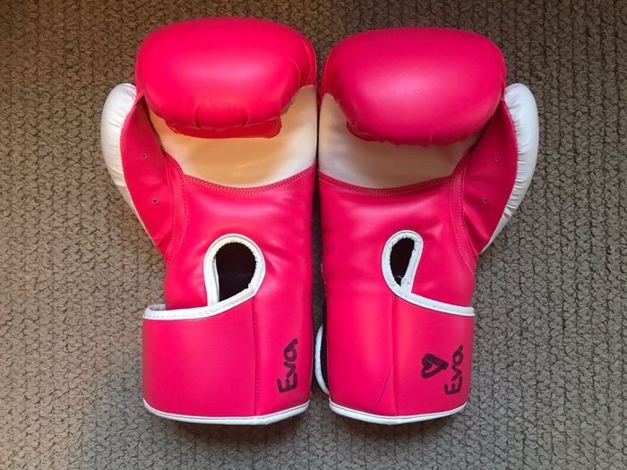 Top Pro Code Pink Gloves used for kick boxing