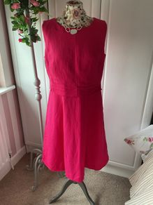 dress kew 159 cerise sleeveless dress size 14