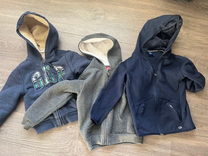 3 x Kids hoodies age 5-6 GAP and Slazenger