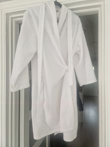 Ladies dressing robe