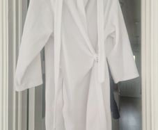 Ladies dressing robe