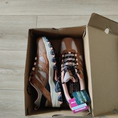 Waterproof sketchers new shoes