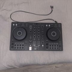 Pioneer DDJ FLX-4 w/ Stand