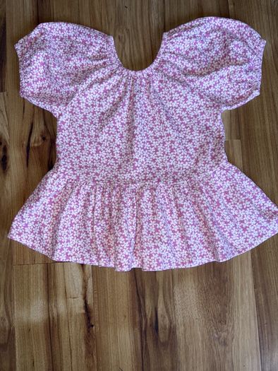 Girls top age 9-10 like new!