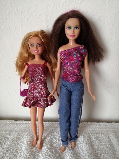 Skipper and Stacey dolls lot d