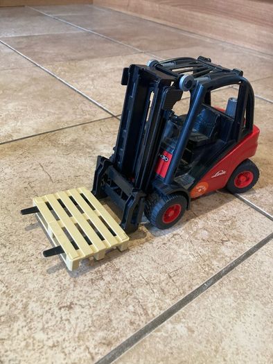 Forklift truck