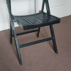 foldable chairs x 2