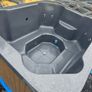 Hot tub Image 6