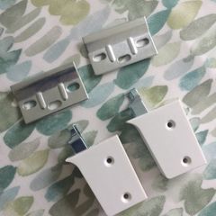 Hanging brackets & Plate for kitchen cupboards etc