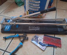 Tiling kit