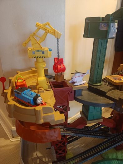 Thomas & Friends