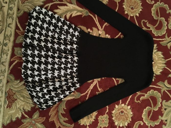 Beautiful Tahari Dress size-5-6 years