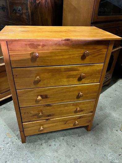 Chest of drawers