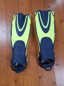 Subea diving fins UK 3-5.5