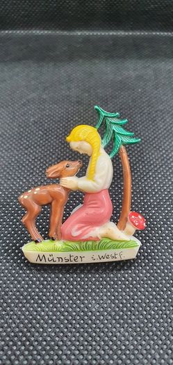 Vintage jewellery - Muster Brooch