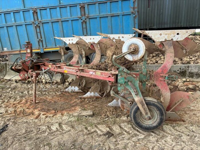 Kverneland plough