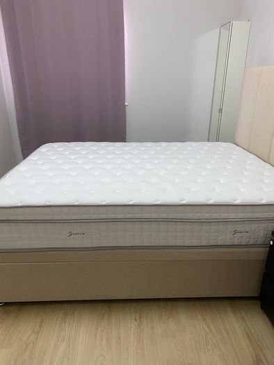 Des Kelly 5ft mattress