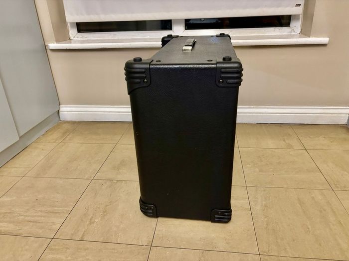 Peavey Bandit 112 Red Stripe 100W Guitar Amp + Footswitch